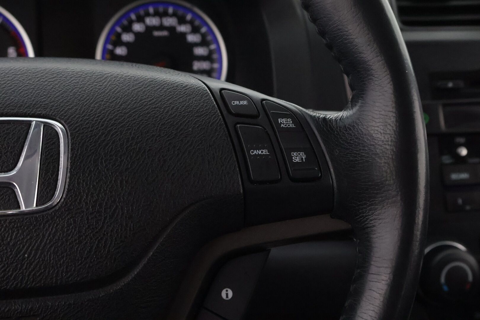 Honda CR-V 2012 2,2 i-DTEC Nordic 4x4 * MYYDÄÄN HUUTOKAUPAT.COM! *