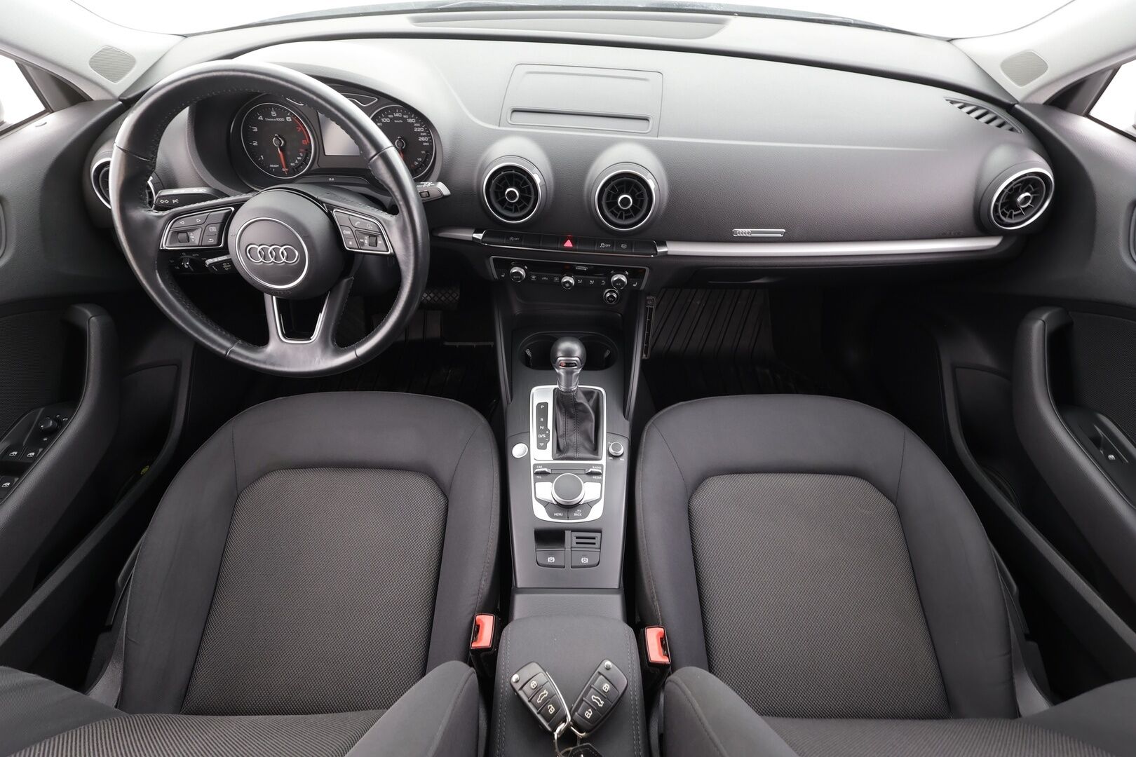 Audi A3 2018 Sportback Pro Business Edition 1,0 TFSI 85 kW S tronic - | ACC | 1-om suomiauto | Facelift | LED | Keyless | Lohko+sisälämmitin | Pre Sense | Bluetooth | Peruutustutka | Aut. ilmastointi | 2x renkaat aluin | 