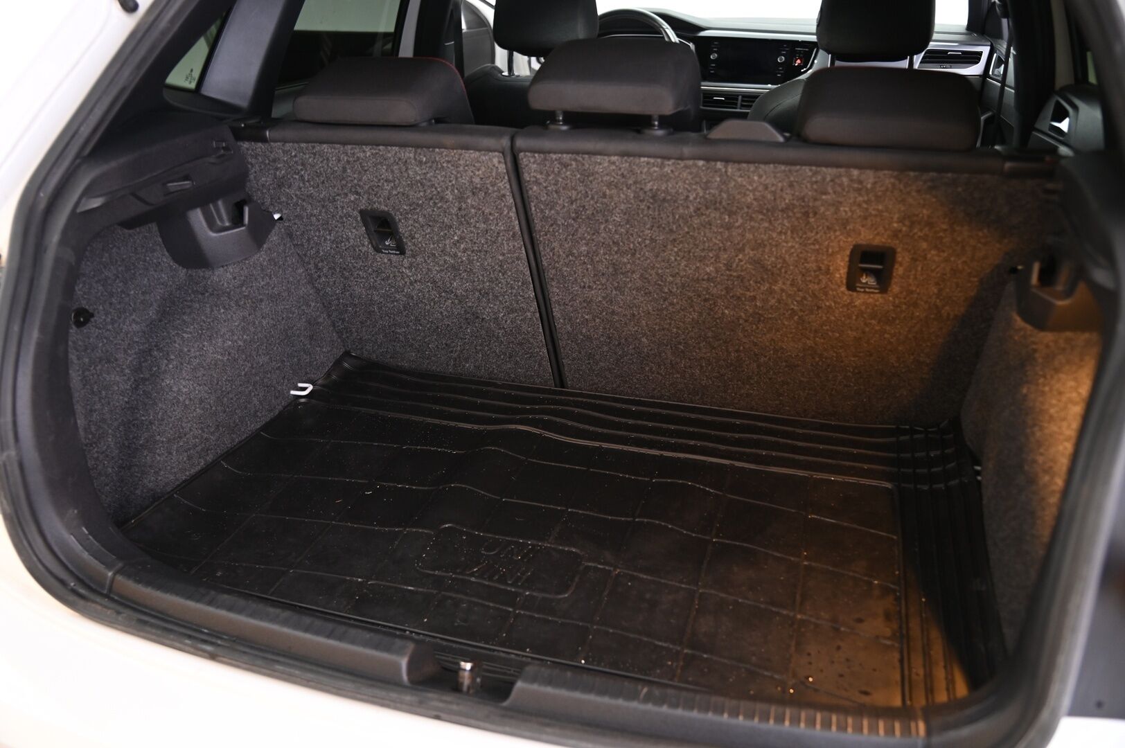 Volkswagen Polo 2018 GTI 2,0 TSI 147 kW (200 hv) DSG-automaatti *ACC / Applecarplay / Digimittaristo / Koukku* - *Sporttipenkit / 2xrenkaat*