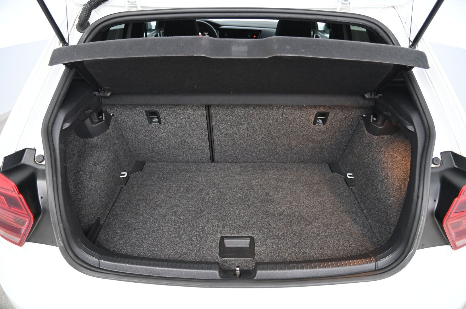 Volkswagen Polo 2018 GTI 2,0 TSI 147 kW (200 hv) DSG-automaatti *ACC / Applecarplay / Digimittaristo / Koukku* - *Sporttipenkit / 2xrenkaat*