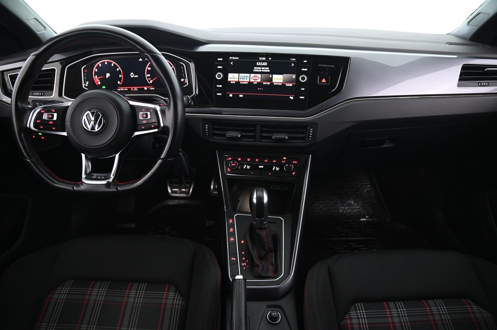 Volkswagen Polo 2018 GTI 2,0 TSI 147 kW (200 hv) DSG-automaatti *ACC / Applecarplay / Digimittaristo / Koukku* - *Sporttipenkit / 2xrenkaat*