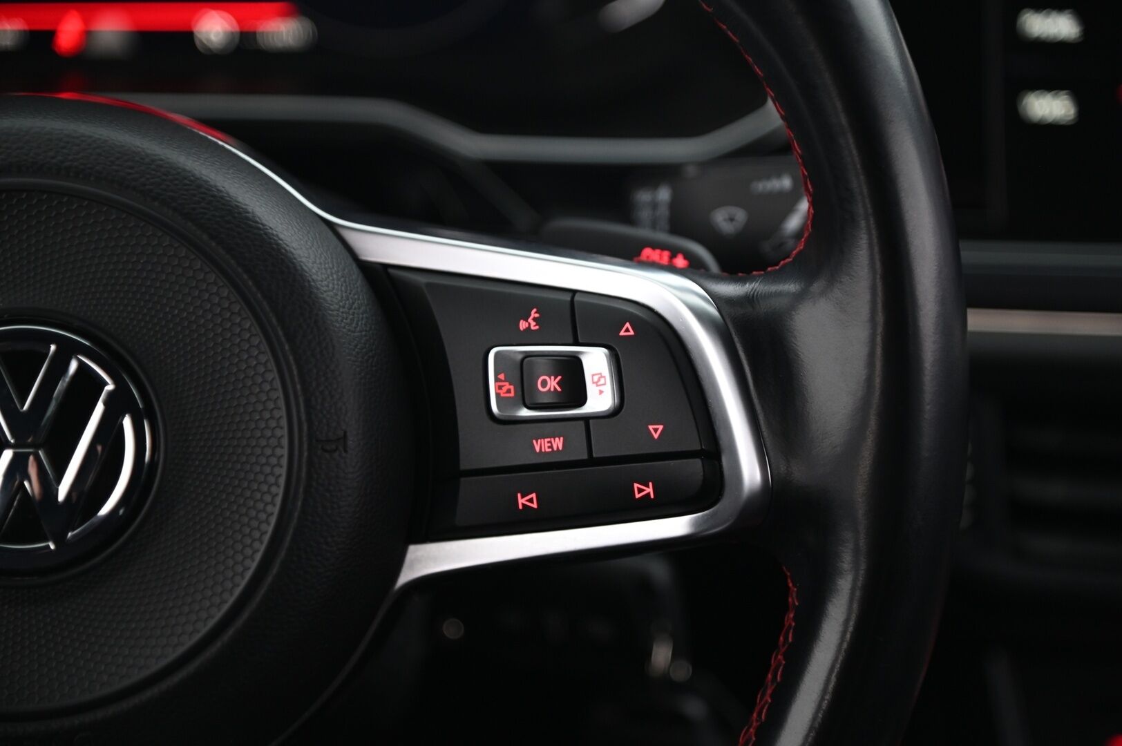 Volkswagen Polo 2018 GTI 2,0 TSI 147 kW (200 hv) DSG-automaatti *ACC / Applecarplay / Digimittaristo / Koukku* - *Sporttipenkit / 2xrenkaat*