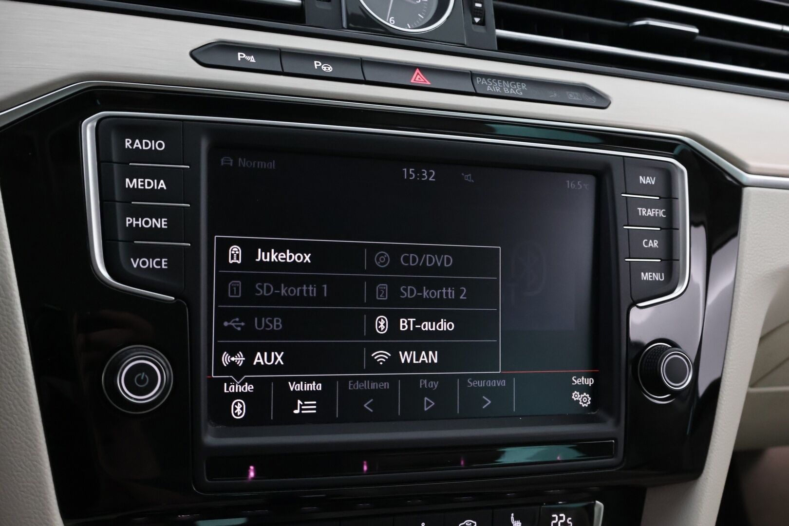 Volkswagen Passat 2016 Highline 2,0 TDI 140kW Variant BlueMotion DSG aut - YritysOutlet - Myydään vain yrityksille - – Tämä auto myydään YritysOutlet -valikoimasta vain yritykselle