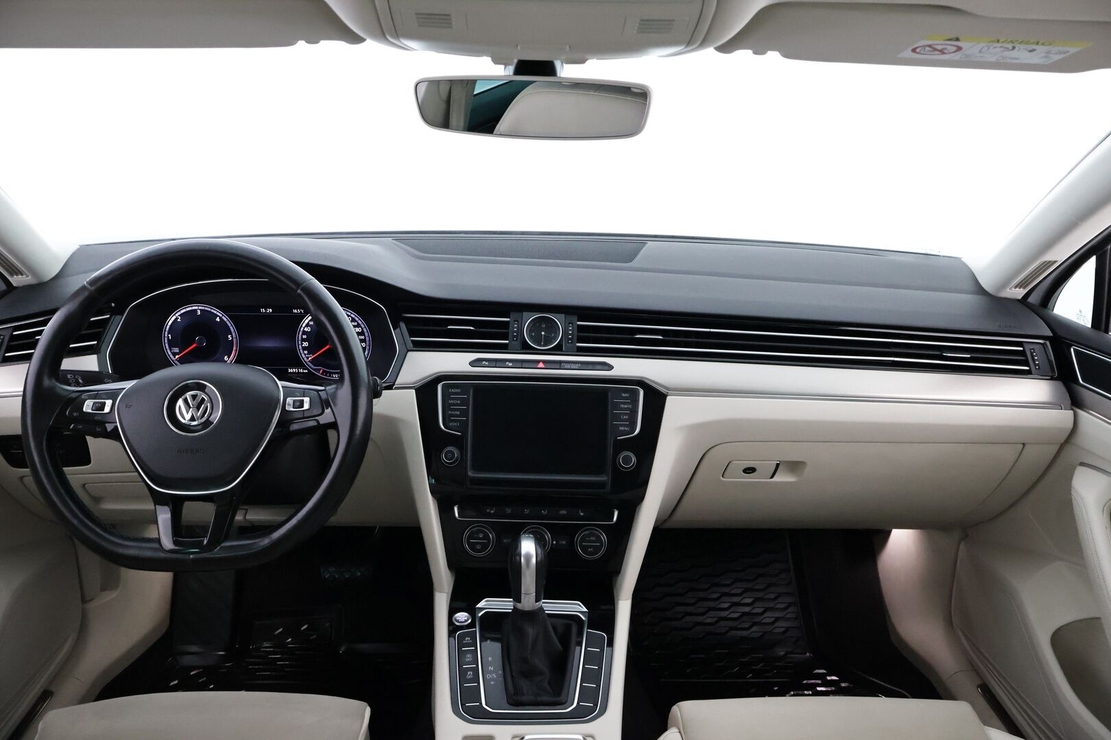 Volkswagen Passat 2016 Highline 2,0 TDI 140kW Variant BlueMotion DSG aut - YritysOutlet - Myydään vain yrityksille - – Tämä auto myydään YritysOutlet -valikoimasta vain yritykselle