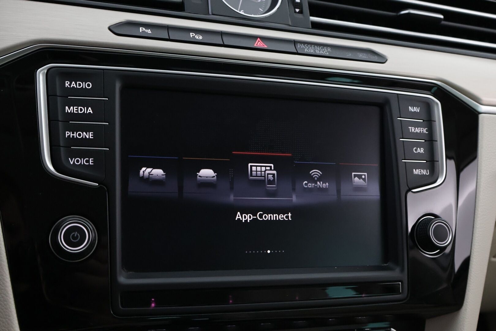 Volkswagen Passat 2016 Highline 2,0 TDI 140kW Variant BlueMotion DSG aut - YritysOutlet - Myydään vain yrityksille - – Tämä auto myydään YritysOutlet -valikoimasta vain yritykselle