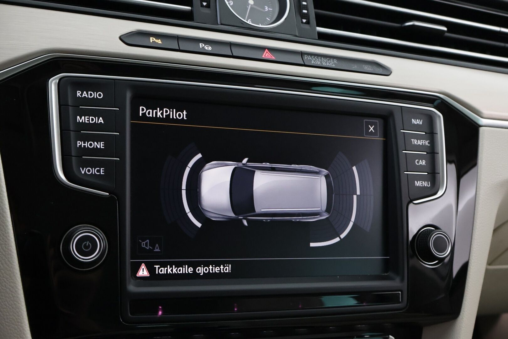 Volkswagen Passat 2016 Highline 2,0 TDI 140kW Variant BlueMotion DSG aut - YritysOutlet - Myydään vain yrityksille - – Tämä auto myydään YritysOutlet -valikoimasta vain yritykselle