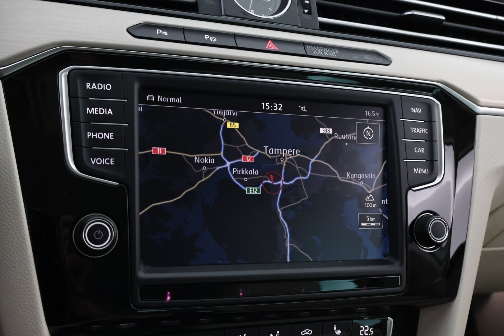 Volkswagen Passat 2016 Highline 2,0 TDI 140kW Variant BlueMotion DSG aut - YritysOutlet - Myydään vain yrityksille - – Tämä auto myydään YritysOutlet -valikoimasta vain yritykselle