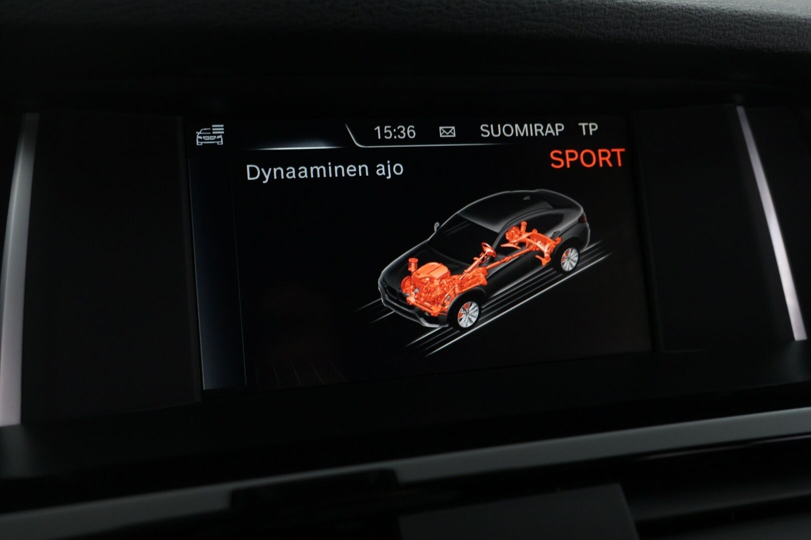 BMW X4 2015 X4 26 xDrive20d A 140 kW - | M-Sport | Hifi | HUD | P.Kamera | Alletaittuva vetokoukku | Tutkat eteen & taakse | Vakionopeudensäädin | 