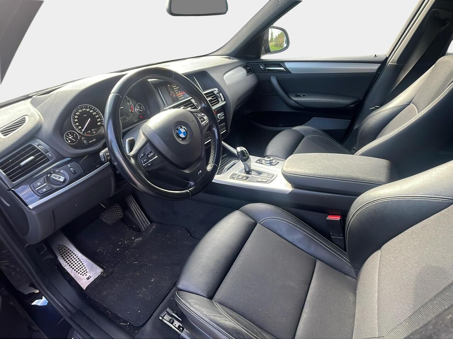 BMW X4 2015 X4 26 xDrive20d A 140 kW - | M-Sport | Hifi | HUD | P.Kamera | Alletaittuva vetokoukku | Tutkat eteen & taakse | Vakionopeudensäädin | 