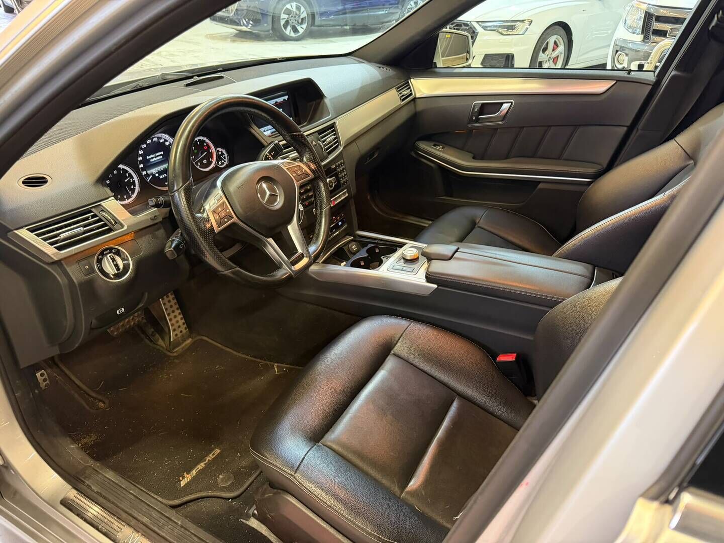 Mercedes-Benz E 2012 350 CDI BE T A - ILS Xenon | Koukku | Comand | Nahka/Alcantara | 