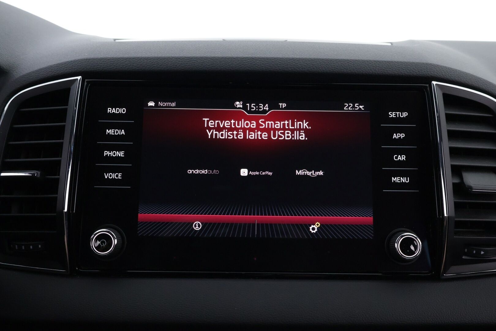 Skoda Karoq 2019 1,5 TSI 4x4 SportLine Edition DSG Autom. - Suomiauto | Webasto | Adapt.vakkari | Vetokoukku | Peruutuskamera | Lämm.tuulilasi | Adapt.LED | Huippuvarusteet!