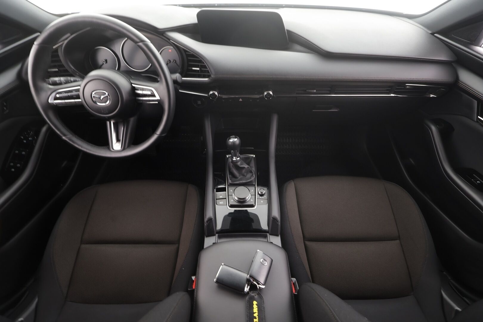 Mazda 3 2019 Hatchback 2,0 (122 hv) SKYACTIV-G Vision MT HK1 * ACC / HUD / LED / P.Tutka / Navi / Kaistavahti / Katveavustin * - 1-om Suomi-auto / Kahdet renkaat aluvanteilla - HULLUT AVAJAISHULINAT KORKOTARJOUS 3,29 %