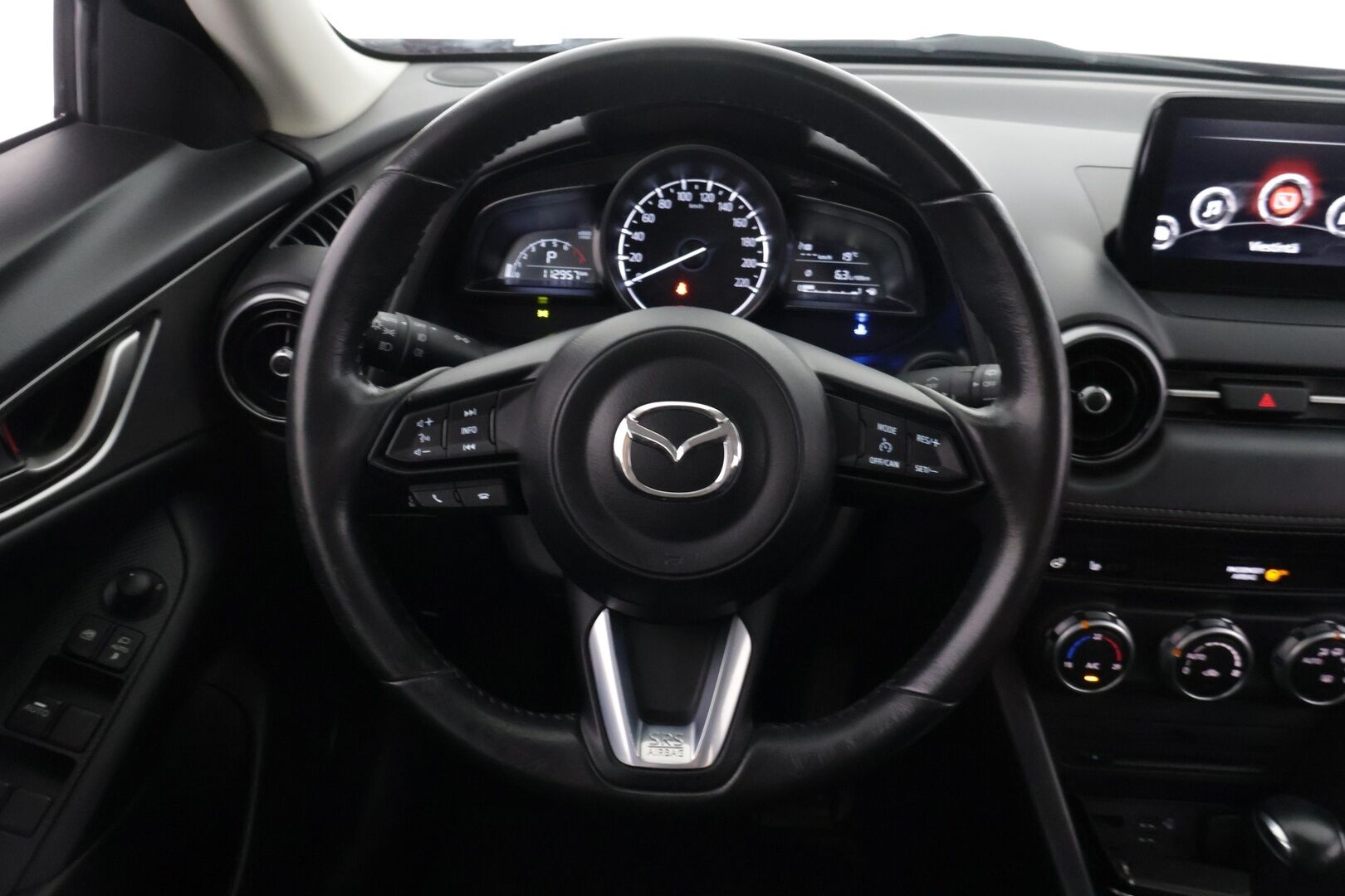 Mazda CX-3 2019 2,0 (120 hv) SKYACTIV-G Premium Plus 6AT GC2 ** Vakkari / Lohko / Tutkat / Rat. Läm. - ** Kahdet renkaat / Katumaasturi ** - Osta nyt, maksa vasta ensi vuonna