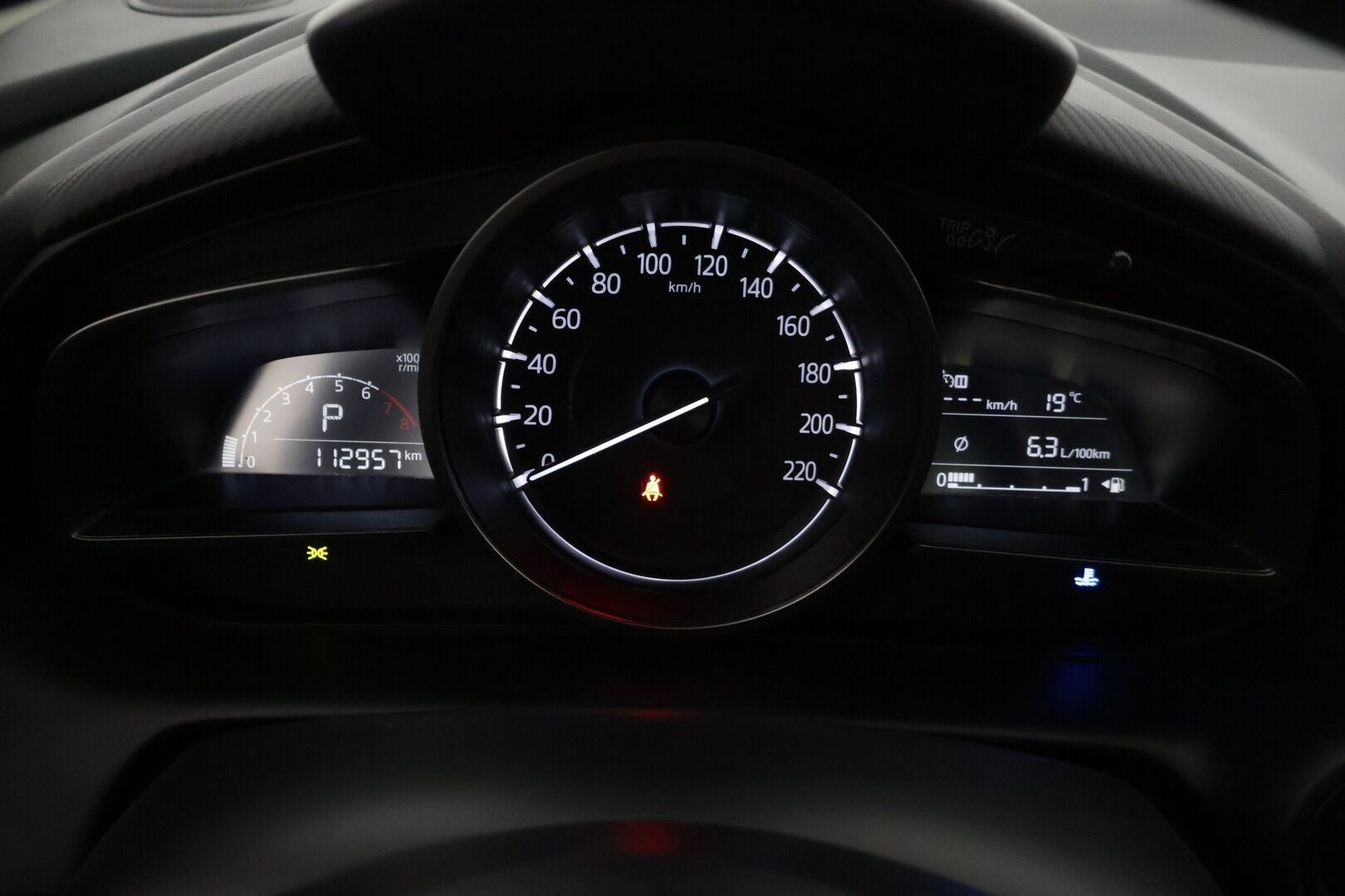 Mazda CX-3 2019 2,0 (120 hv) SKYACTIV-G Premium Plus 6AT GC2 ** Vakkari / Lohko / Tutkat / Rat. Läm. - ** Kahdet renkaat / Katumaasturi ** - Osta nyt, maksa vasta ensi vuonna