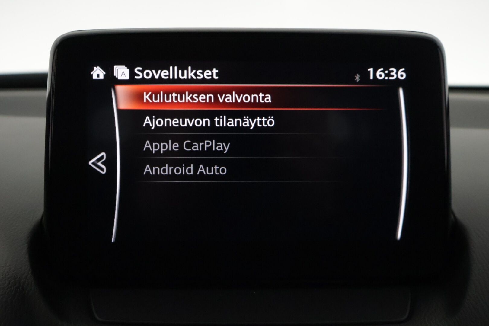 Mazda CX-3 2019 2,0 (120 hv) SKYACTIV-G Premium Plus 6AT GC2 ** Vakkari / Lohko / Tutkat / Rat. Läm. - ** Kahdet renkaat / Katumaasturi ** - Osta nyt, maksa vasta ensi vuonna