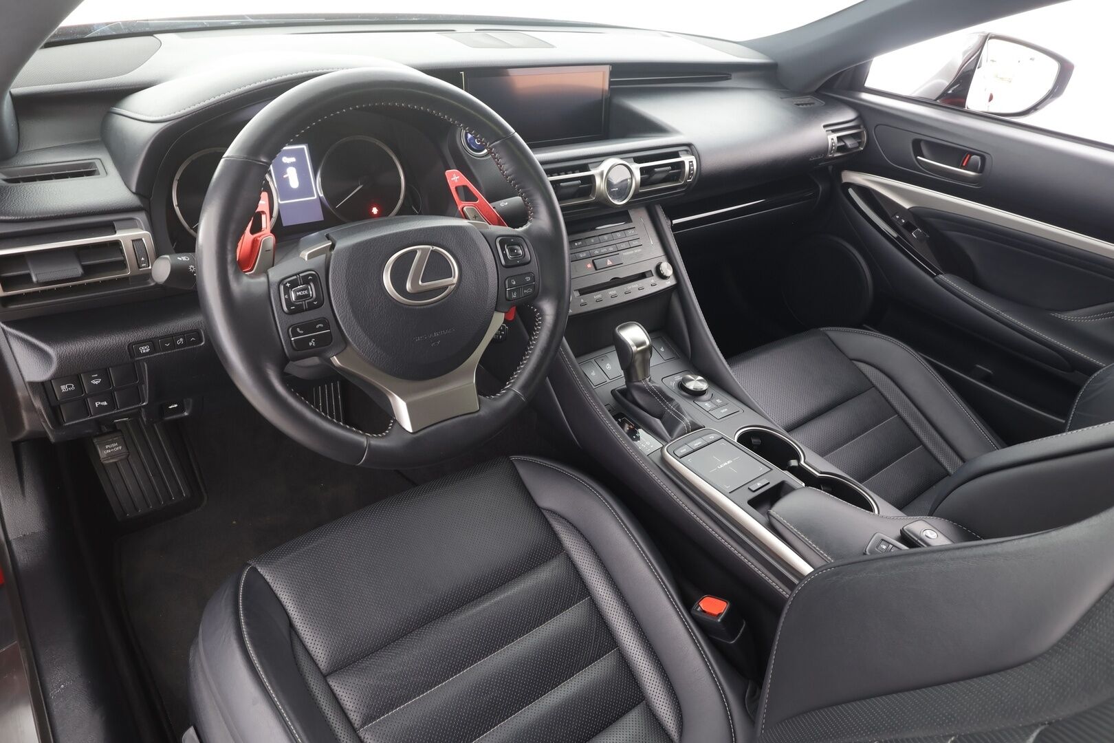 Lexus RC 2019 300h Executive - | ACC | Facelift | Sähkönahat | Iso keskinäyttö | LED | P.kamera | Sähk. ratti | Lohko + sisälämmitin | Lämm. ratti | Merkkihuollot | 