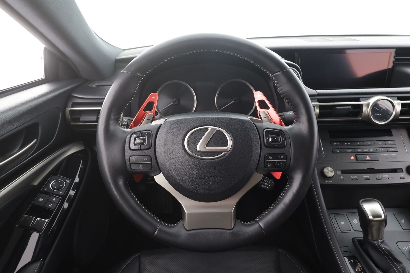 Lexus RC 2019 300h Executive - | ACC | Facelift | Sähkönahat | Iso keskinäyttö | LED | P.kamera | Sähk. ratti | Lohko + sisälämmitin | Lämm. ratti | Merkkihuollot | 