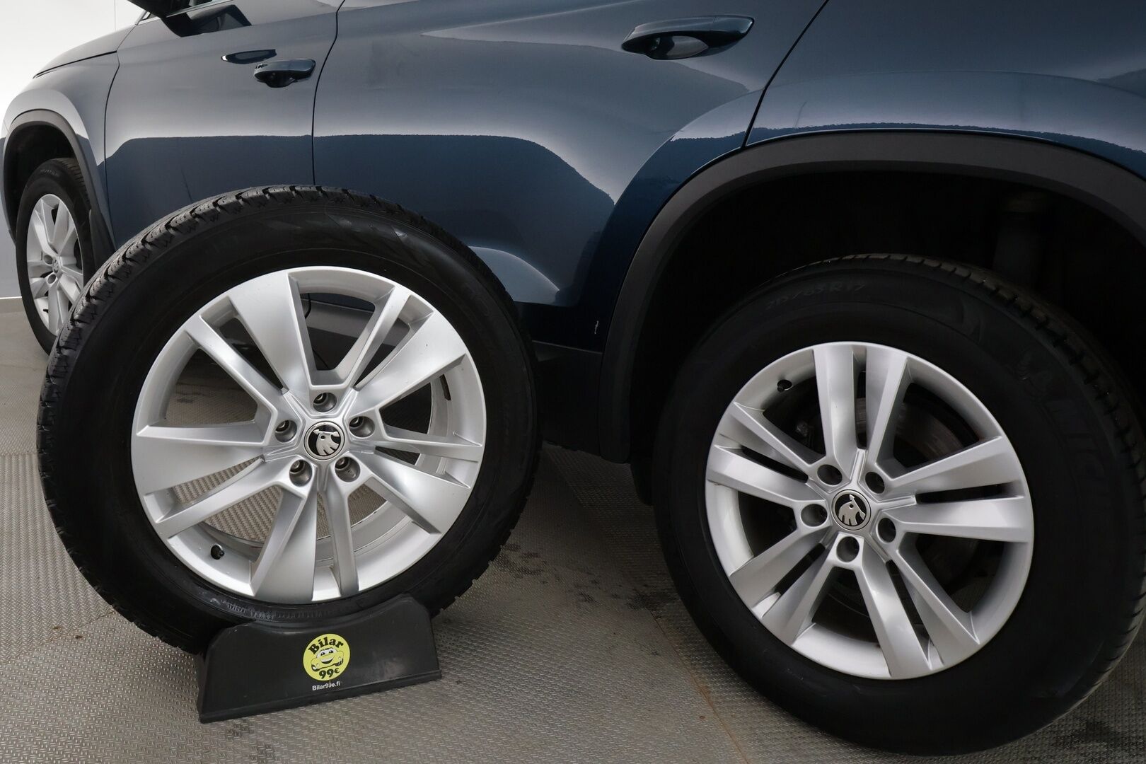 Skoda Kodiaq 2019 1,5 TSI ACT 4x4 Ambition DSG Autom. - Suomiauto | Webasto | Koukku | ACC | Peruutuskamera | Adapt.LED | KeylessGo | Ratinlämmitys | Ambient | Huippuvarusteet! - KORKO VAIN 3,99 %