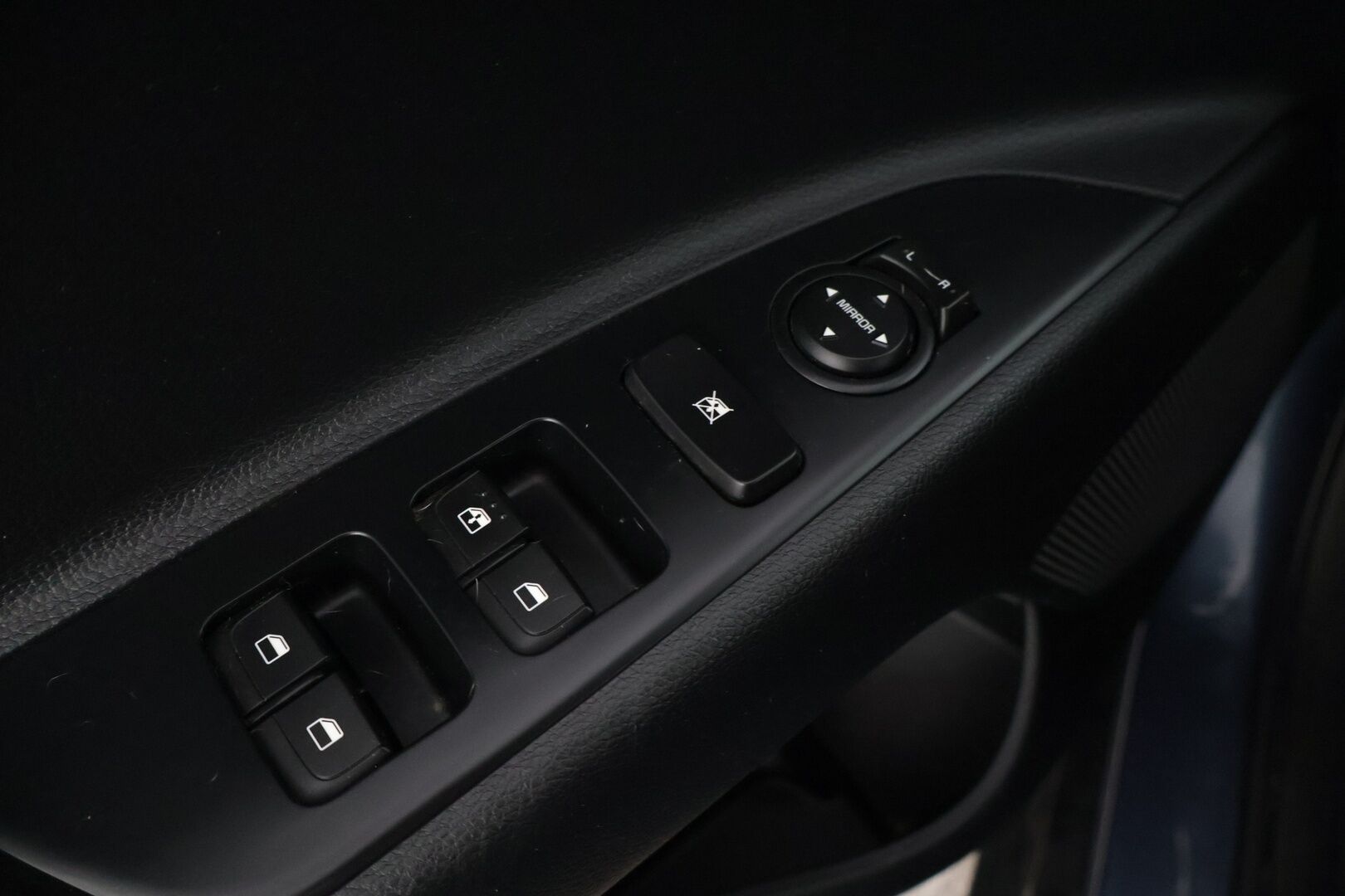 Kia Stonic 2019 1,0 T-GDI ISG 100hv EX EcoDynamics *Suomi-auto / Lohko / P.Kamera / CarPlay & Android Auto / Ratinlämmitin* - *2x Renkaat / Suomi-auto* - HULLUT AVAJAISHULINAT KORKOTARJOUS 3,29 %