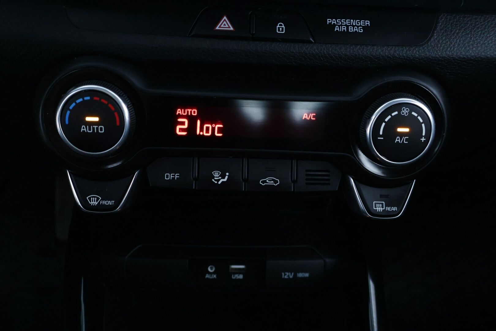 Kia Stonic 2019 1,0 T-GDI ISG 100hv EX EcoDynamics * Apple CarPlay & Android Auto / Vakkari / P-Kamera / Ratinlämmitin * - * P-Tutka / Suomi-Auto / Lohkolämmitin *