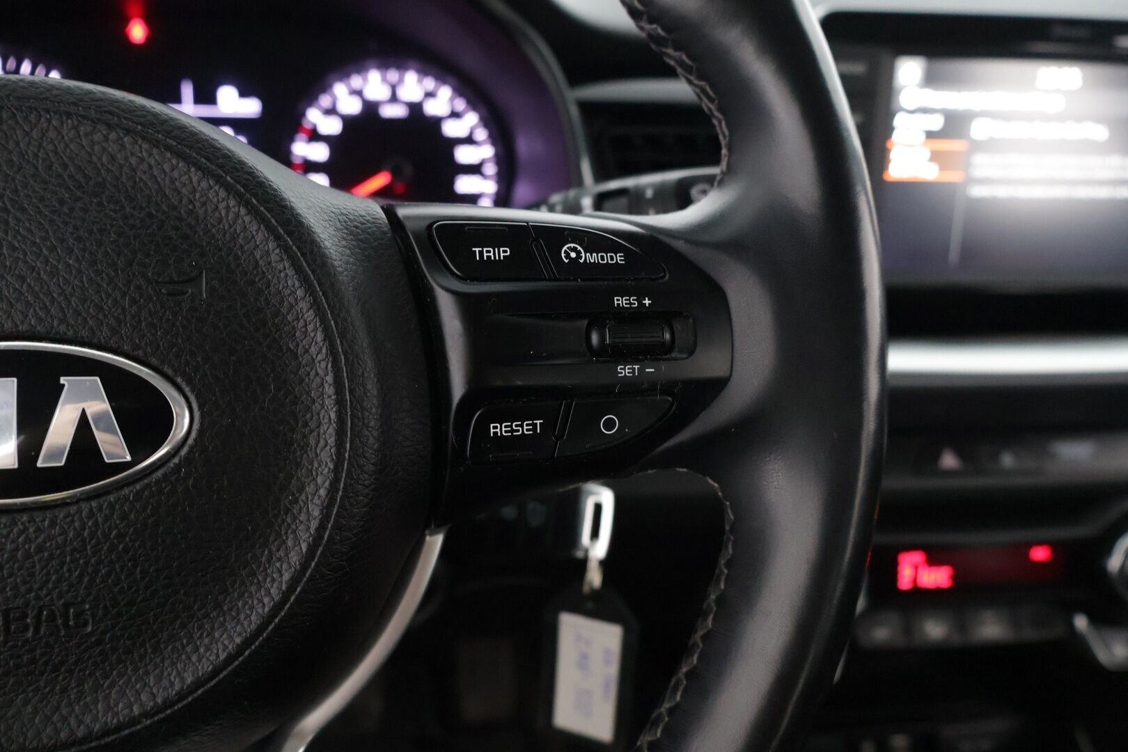 Kia Stonic 2019 1,0 T-GDI ISG 100hv EX EcoDynamics * Apple CarPlay & Android Auto / Vakkari / P-Kamera / Ratinlämmitin * - * P-Tutka / Suomi-Auto / Lohkolämmitin *