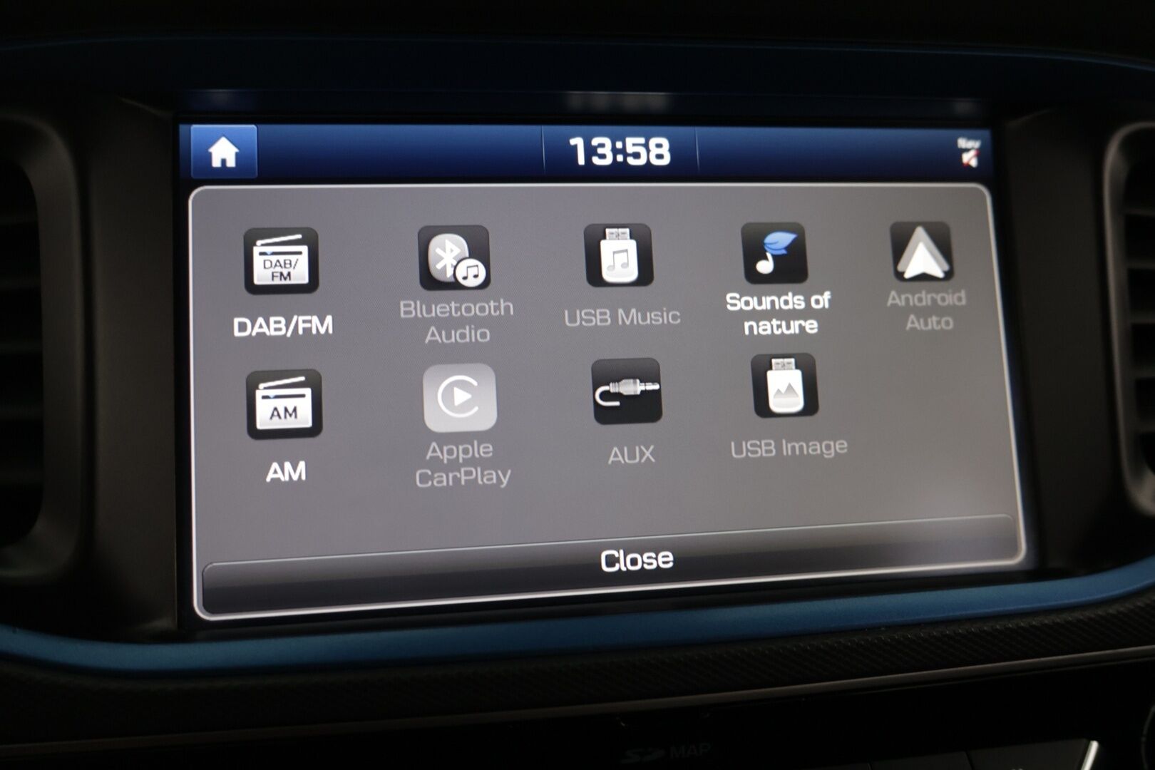 Hyundai IONIQ HYBRID 2017 hybrid DCT Style - | Webasto | Adaptiivinen vakionopeudensäädin | Navi | Keyless | Kahdet renkaat |