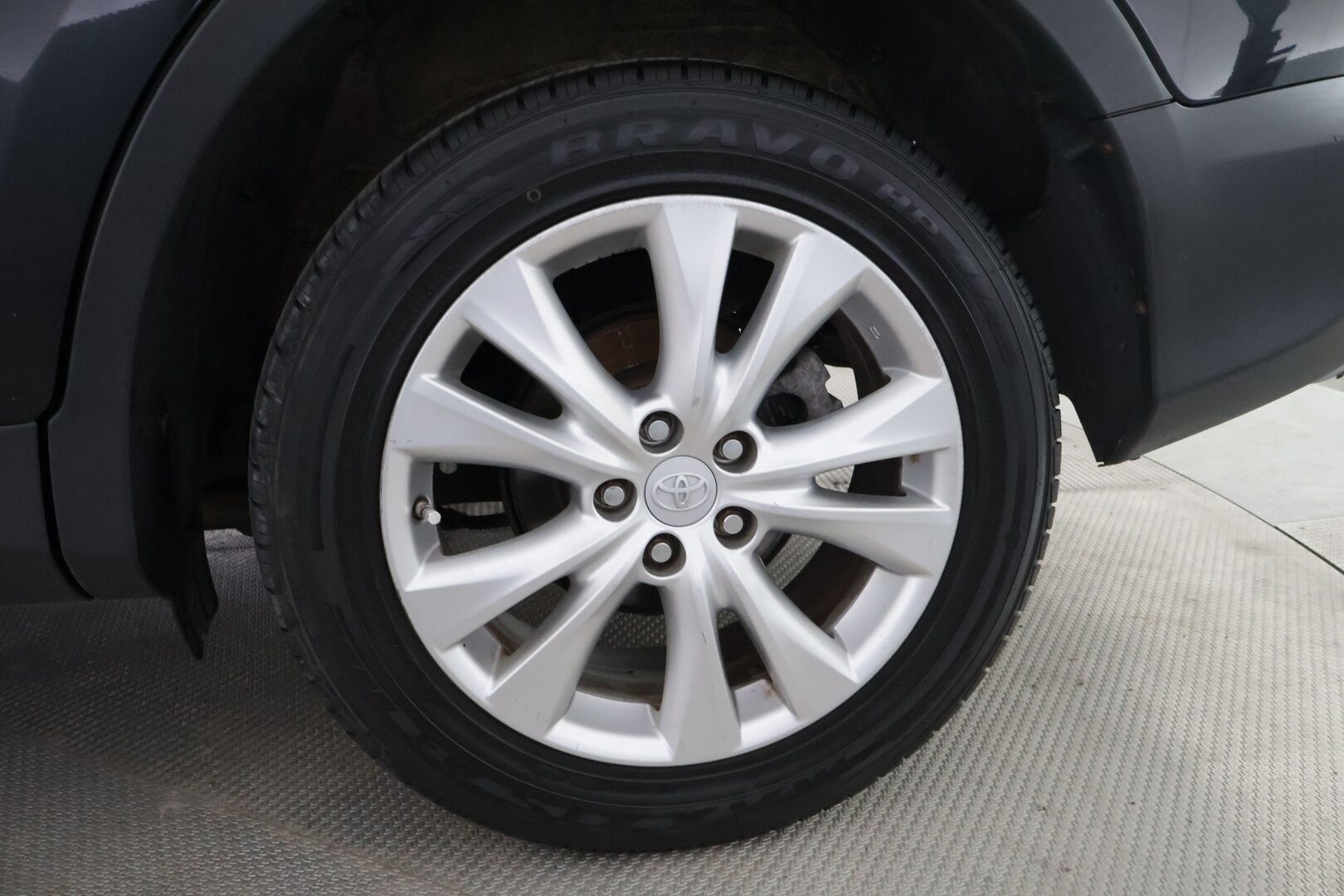 Toyota RAV4 2014 2.0 Valvematic AWD Premium Multidrive S - Vetokoukku / Nahkapenkit / Peruutuskamera / Sähköinen kuljettajanistuin / Vakkari