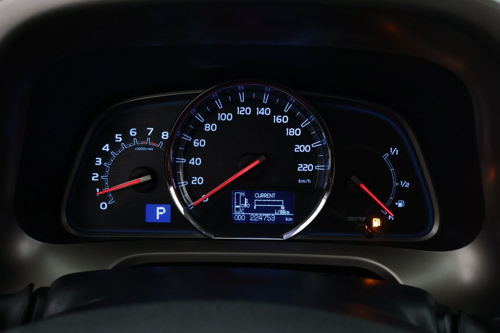 Toyota RAV4 2014 2.0 Valvematic AWD Premium Multidrive S - Vetokoukku / Nahkapenkit / Peruutuskamera / Sähköinen kuljettajanistuin / Vakkari