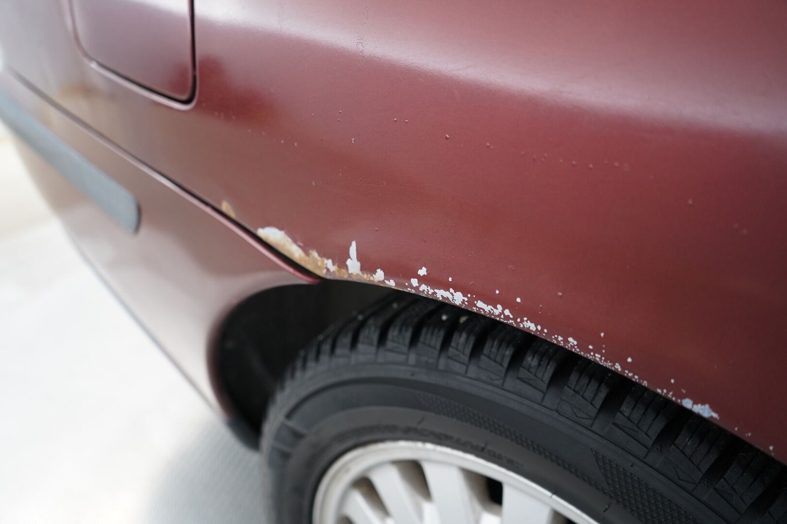 Volvo V70 2001 YritysOutlet - Myydään vain yrityksille - Kahdet renkaat / Fiksut huollot