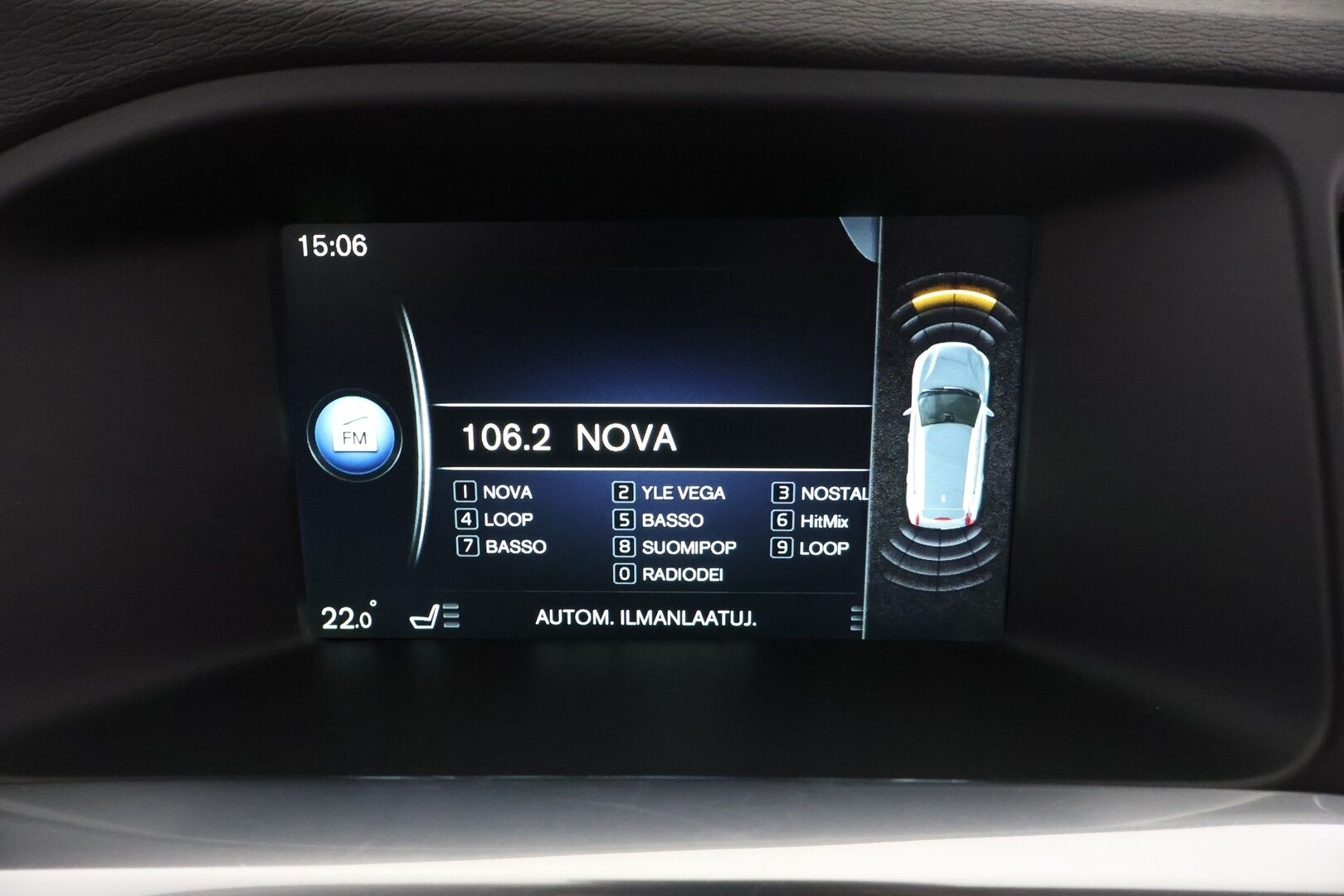 Volvo V60 2014 D6 AWD Summum Plug in Hybrid aut. - YritysOutlet - Myydään vain yrityksille - - Webasto / Koukku / Navi / Vakkari / Nahat muistilla / Bluetooth