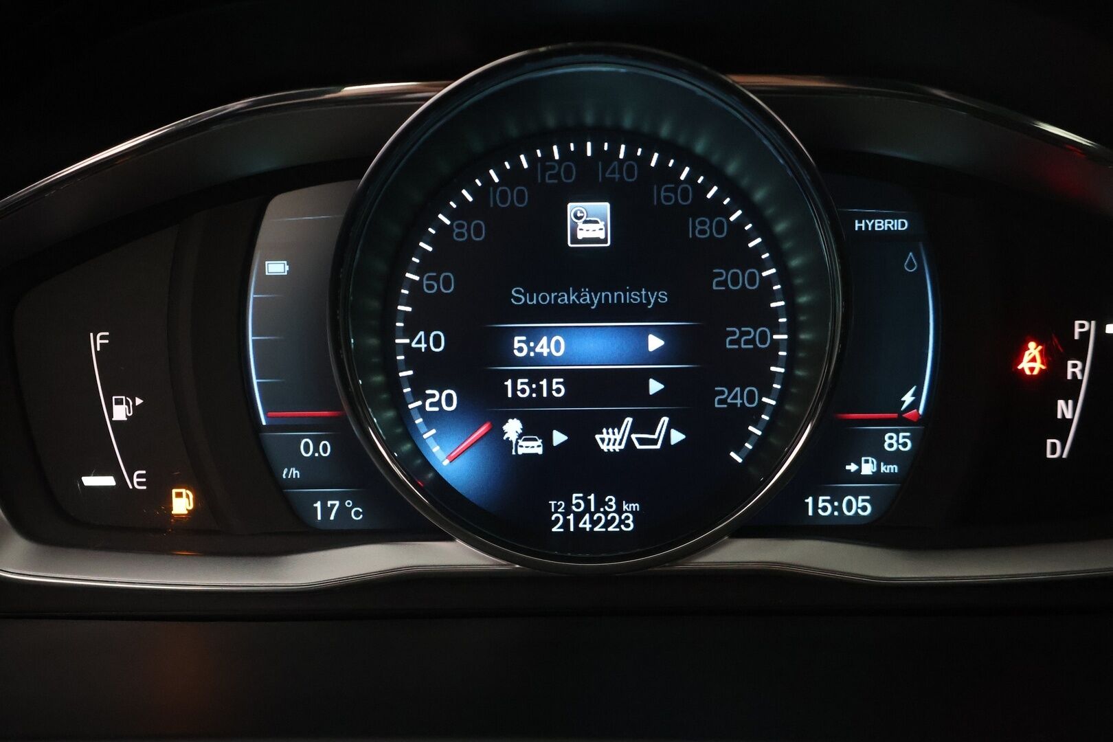 Volvo V60 2014 D6 AWD Summum Plug in Hybrid aut. - YritysOutlet - Myydään vain yrityksille - - Webasto / Koukku / Navi / Vakkari / Nahat muistilla / Bluetooth