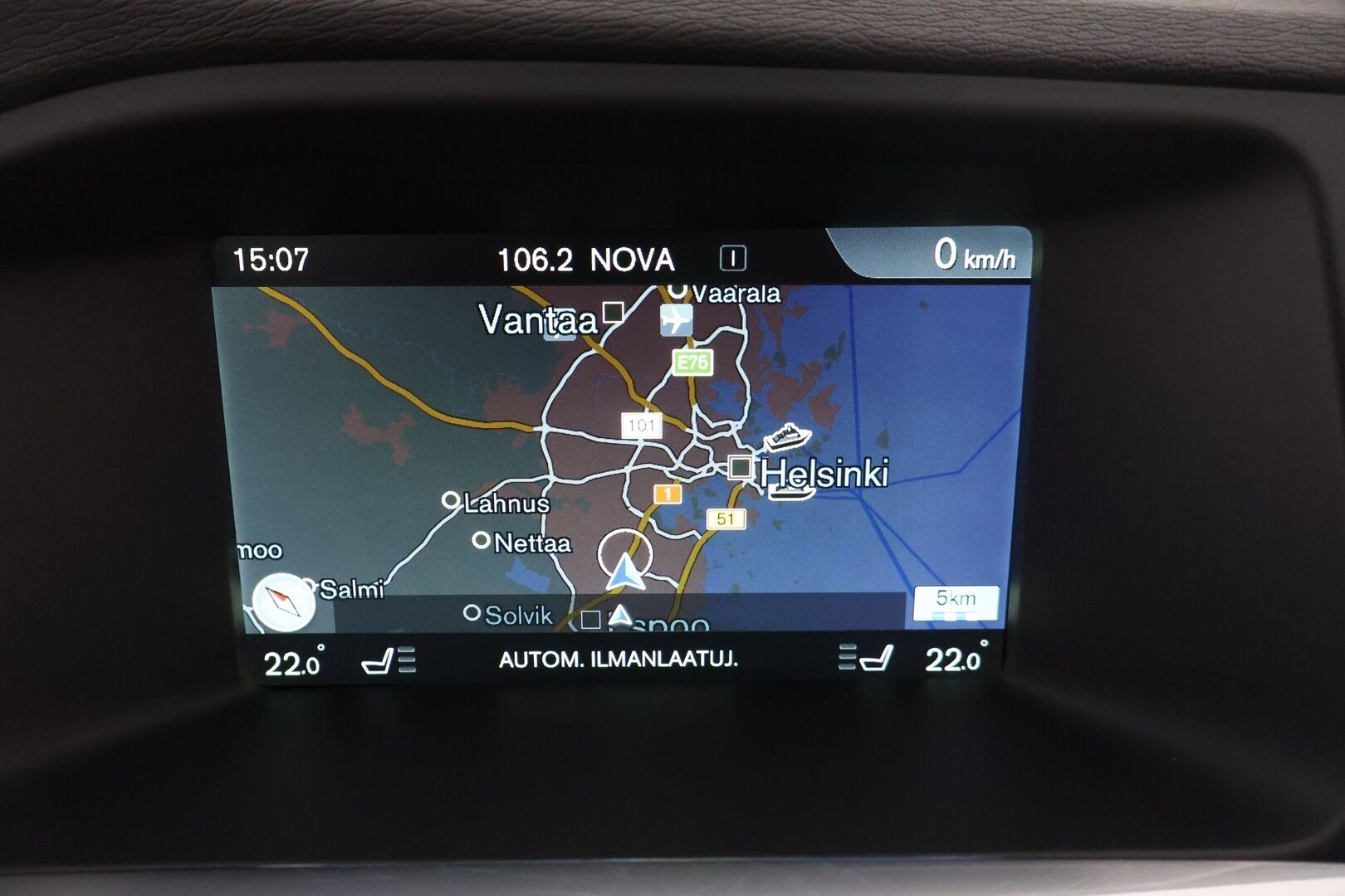 Volvo V60 2014 D6 AWD Summum Plug in Hybrid aut. - YritysOutlet - Myydään vain yrityksille - - Webasto / Koukku / Navi / Vakkari / Nahat muistilla / Bluetooth