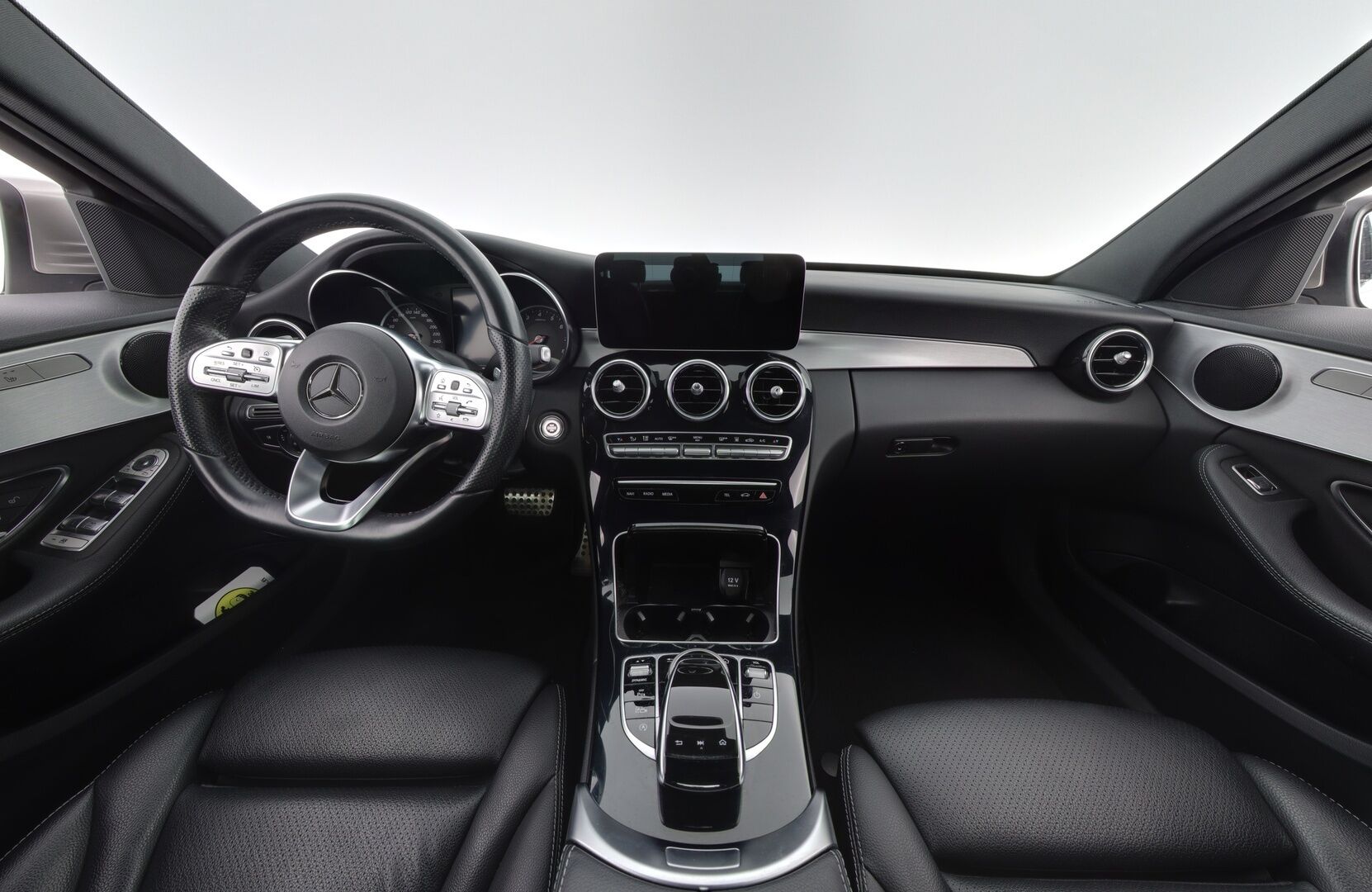 Mercedes-Benz C 2019 180 A Business AMG - Suomi-auto / Viimeisin huolto 88tkm / Kahdet renkaat vanteineen