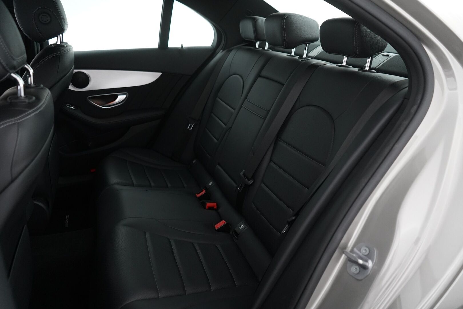 Mercedes-Benz C 2019 180 A Business AMG - Suomi-auto / Viimeisin huolto 88tkm / Kahdet renkaat vanteineen