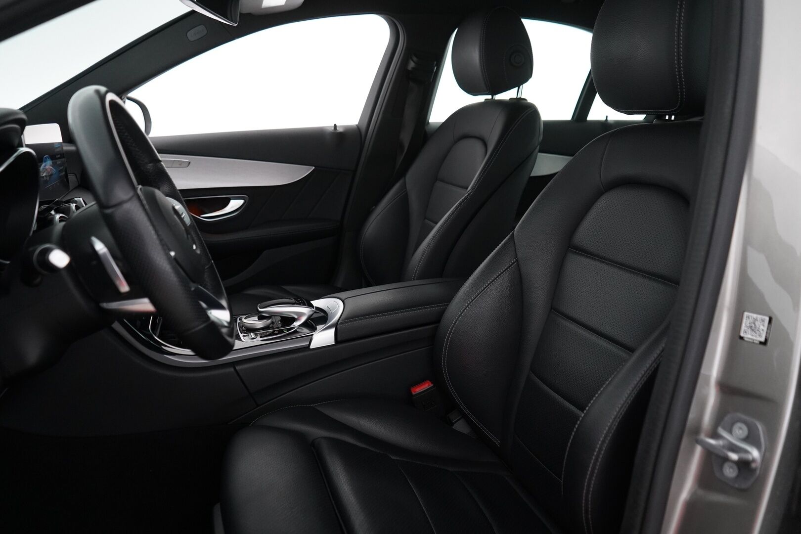 Mercedes-Benz C 2019 180 A Business AMG - Suomi-auto / Viimeisin huolto 88tkm / Kahdet renkaat vanteineen