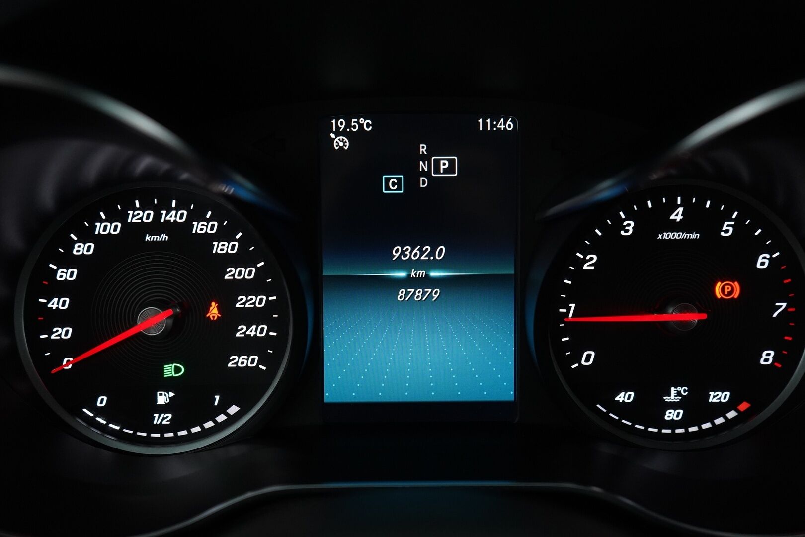 Mercedes-Benz C 2019 180 A Business AMG - Suomi-auto / Viimeisin huolto 88tkm / Kahdet renkaat vanteineen