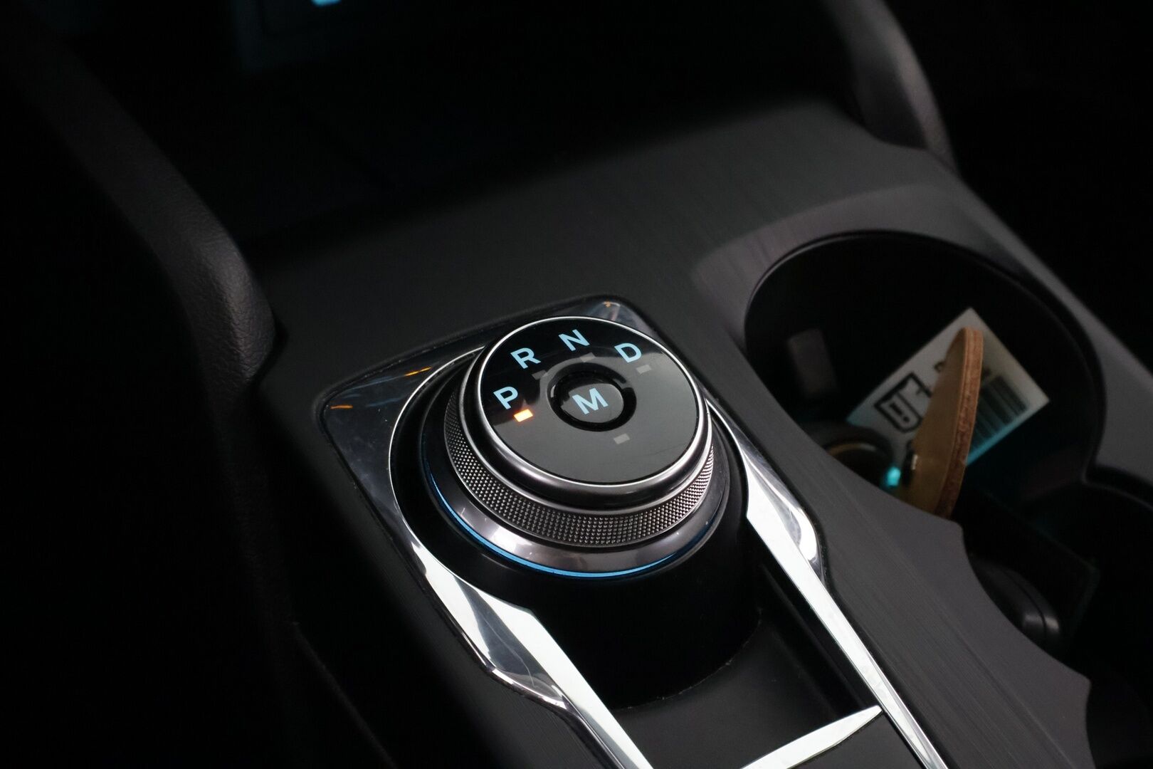 Ford Focus 2019 1,0 EcoBoost 125hv A8 Active Wagon * Webasto / Adapt.Vakkari / Adapt.LED / Lämm.Tuulilasi / Ratinlämmitys! - Suomiauto / Merkkihuollot / 2x Hyvät renkaat!