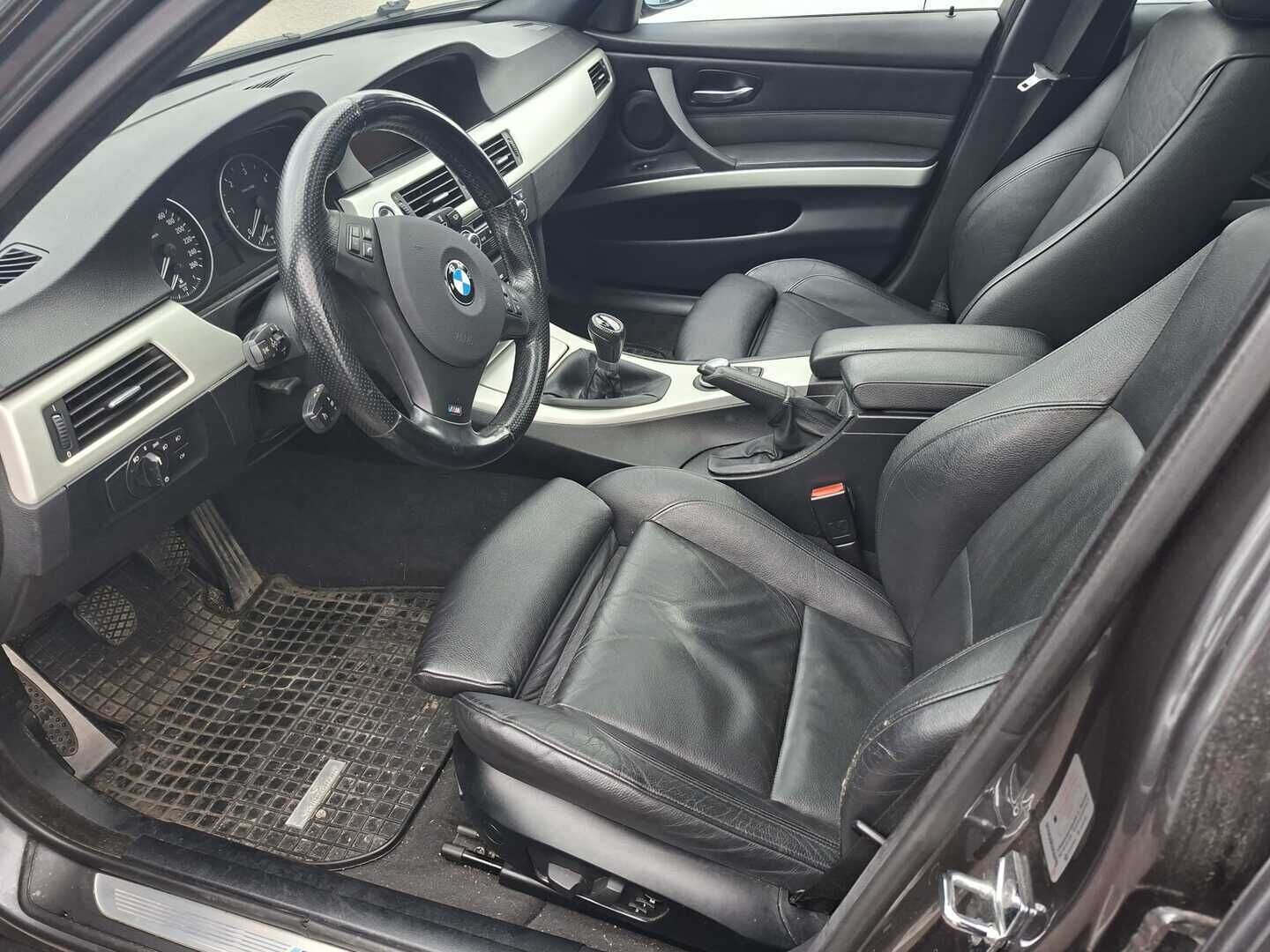 BMW 330 2007 E90 Sedan - *YritysOutlet - Myydään vain yrityksille* | Nahat | Vakkari | M-Sport | Bilsteinin alusta | Proffa Navi | Kattoluukku |