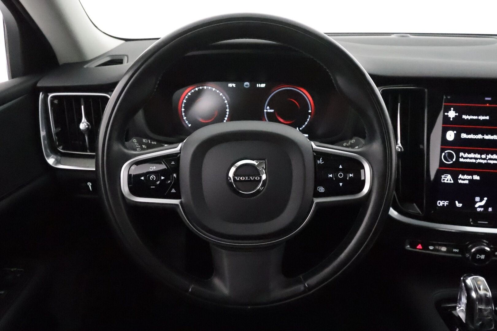 Volvo V60 2019 T8 AWD Inscription aut *ACC / Panorama / Muistipenkki / Full LED / P.kamera / BLIS / Navi / Sporttinahat / Webasto* - Suomi-auto / Kahdet renkaat aluvanteilla / Merkkihuollettu