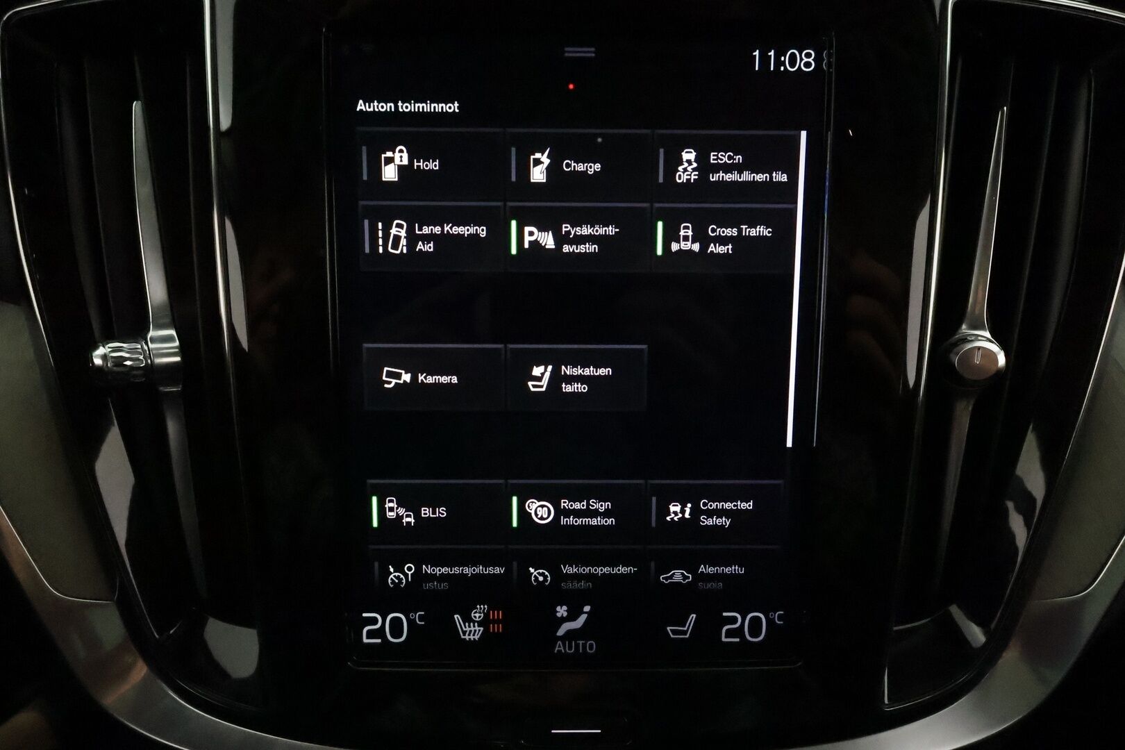 Volvo V60 2019 T8 AWD Inscription aut *ACC / Panorama / Muistipenkki / Full LED / P.kamera / BLIS / Navi / Sporttinahat / Webasto* - Suomi-auto / Kahdet renkaat aluvanteilla / Merkkihuollettu