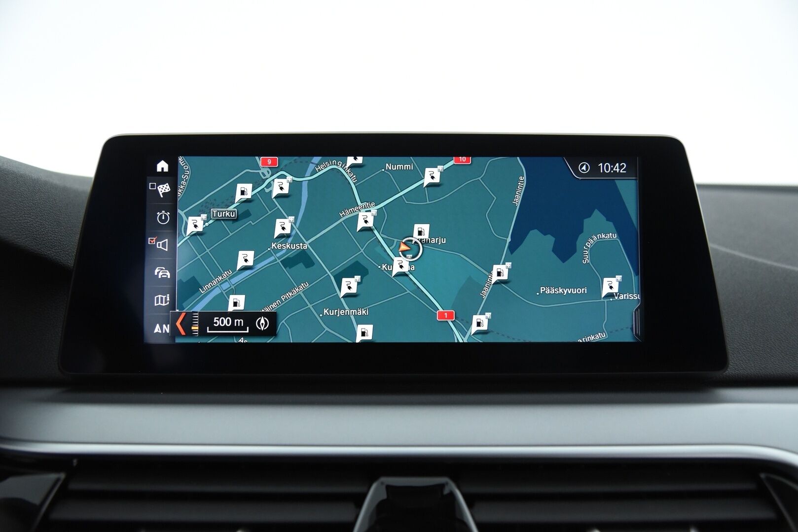 BMW 530 2019 G30 Sedan 530e A Charged Edition / Suomi-auto / Vakkari / P-kamera / LED - Digimittaristo / Ratinlämmitin / 2x renkaat