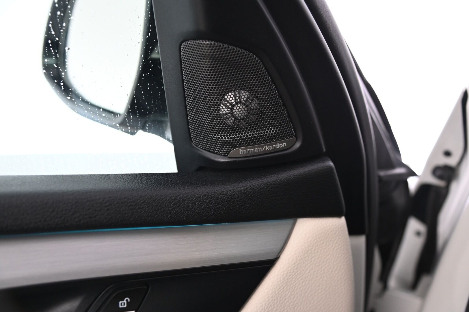 BMW X5 2014 F15 M50d M-Sport *Softclose / HUD / H&K / ACC / Panorama / Muisti nahat / Koukku* - *Webasto / 2xrenkaat / Innovation paketti* - HULLU BLACKWEEK KORKOTARJOUS 2,49%