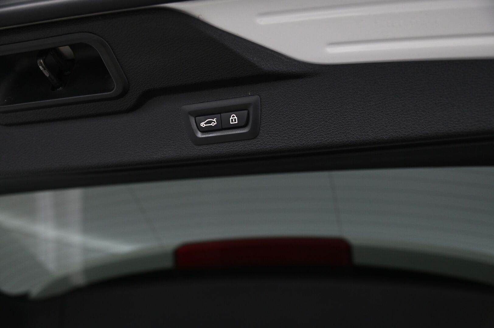 BMW X5 2014 F15 M50d M-Sport *Softclose / HUD / H&K / ACC / Panorama / Muisti nahat / Koukku* - *Webasto / 2xrenkaat / Innovation paketti* - HULLU BLACKWEEK KORKOTARJOUS 2,49%