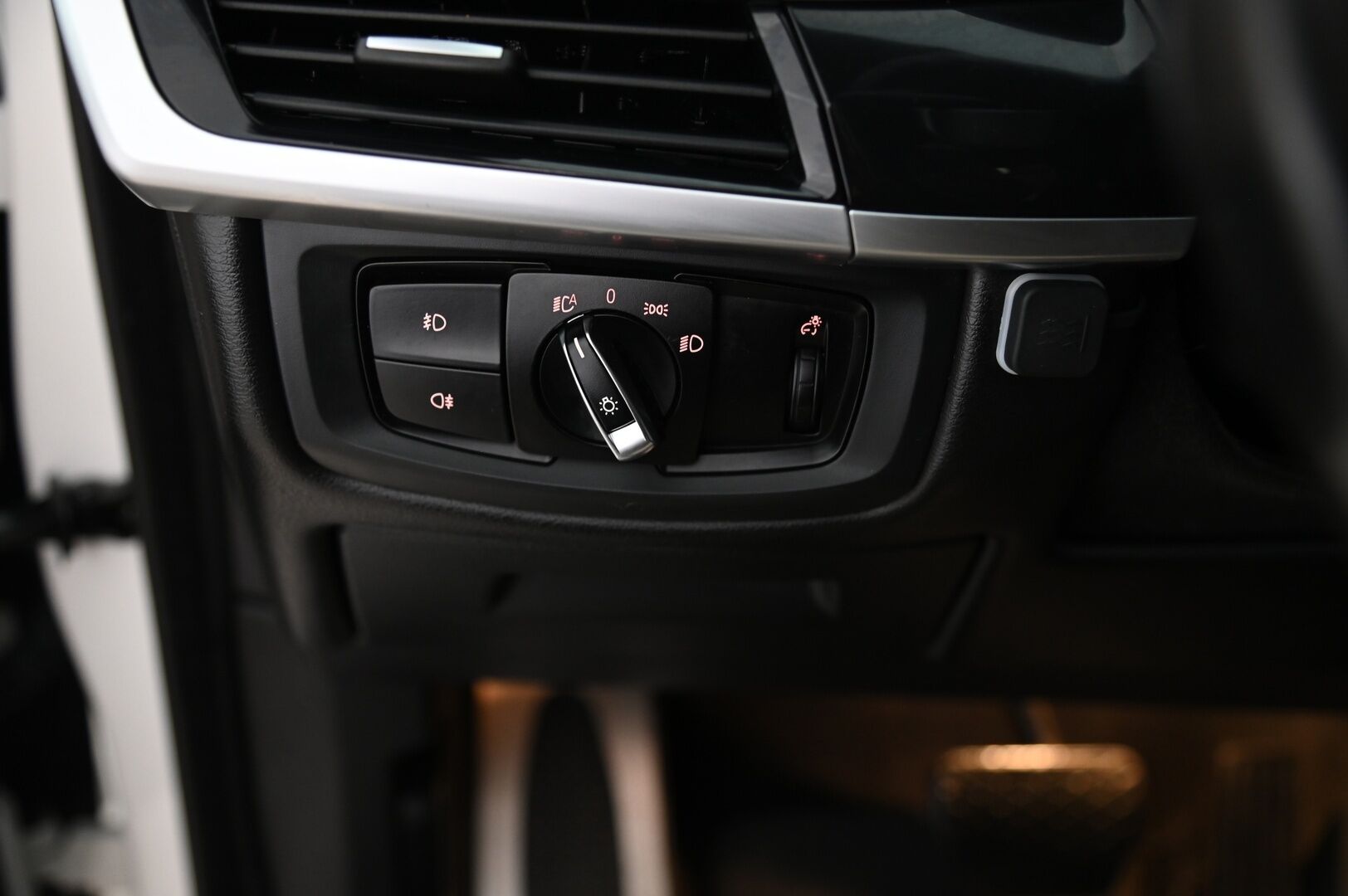 BMW X5 2014 F15 M50d M-Sport *Softclose / HUD / H&K / ACC / Panorama / Muisti nahat / Koukku* - *Webasto / 2xrenkaat / Innovation paketti* - HULLU BLACKWEEK KORKOTARJOUS 2,49%