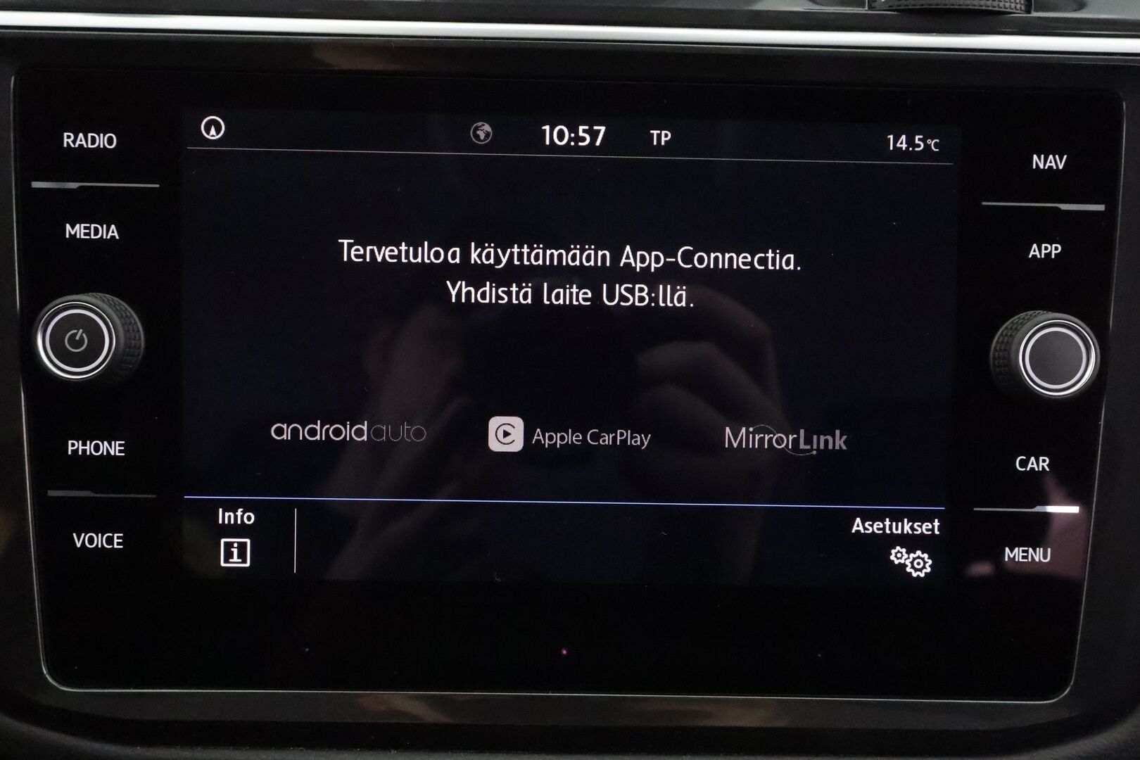 Volkswagen Tiguan 2019 Comfortline 1,5 TSI EVO 110 kW (150 hv) DSG-automaatti - Suomiauto | Webasto | ACC | KeylessGo | Peruutustutkat | Navi | Adapt.LED | Sähköluukku | 2x Renkaat Aluvantein!