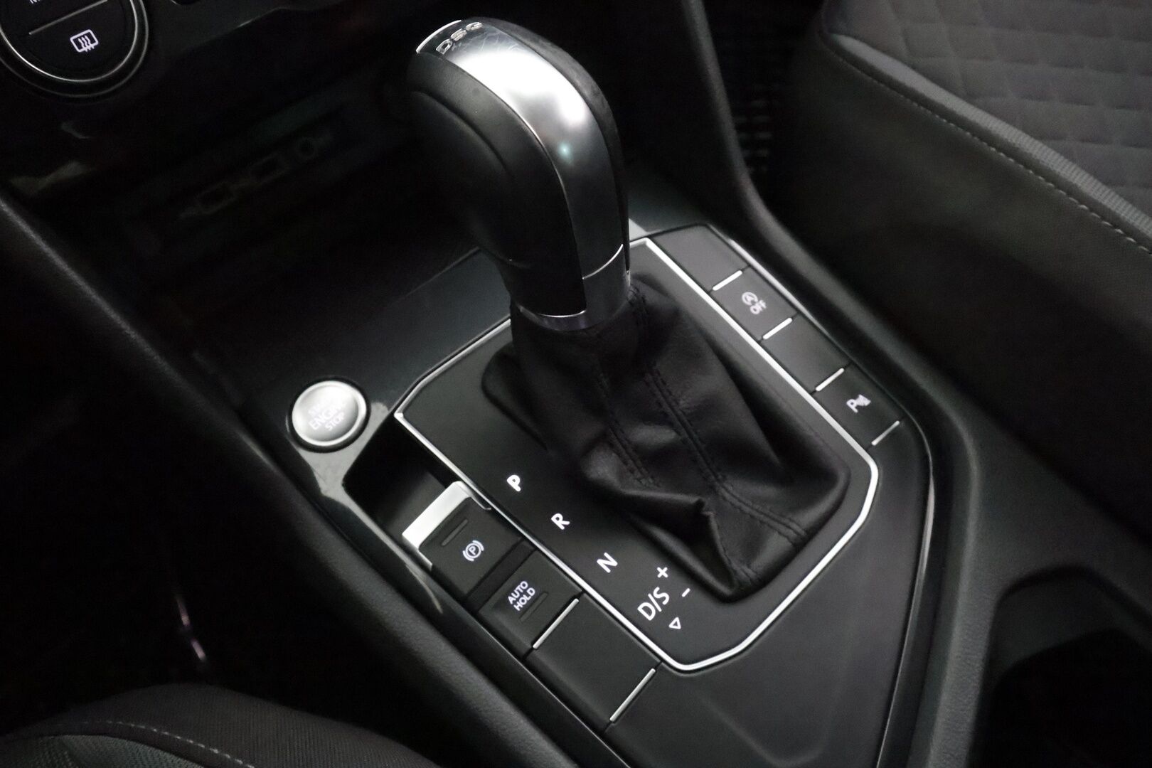 Volkswagen Tiguan 2019 Comfortline 1,5 TSI EVO 110 kW (150 hv) DSG-automaatti - Suomiauto | Webasto | ACC | KeylessGo | Peruutustutkat | Navi | Adapt.LED | Sähköluukku | 2x Renkaat Aluvantein!