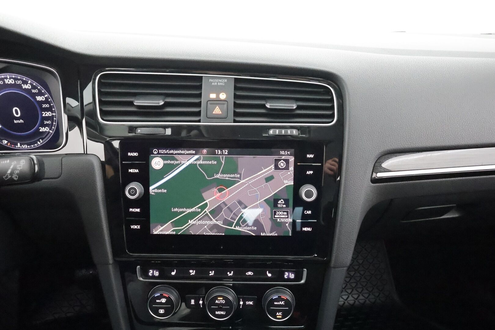 Volkswagen Golf 2019 Highline 1,5 TSI EVO 96 kW (130 hv) BLUEMOTION DSG * ACC / Webasto / Koukku / LED / P.kamera / Keyless * - Merkkihuollettu / Suomi-auto / Kahdet Renkaat