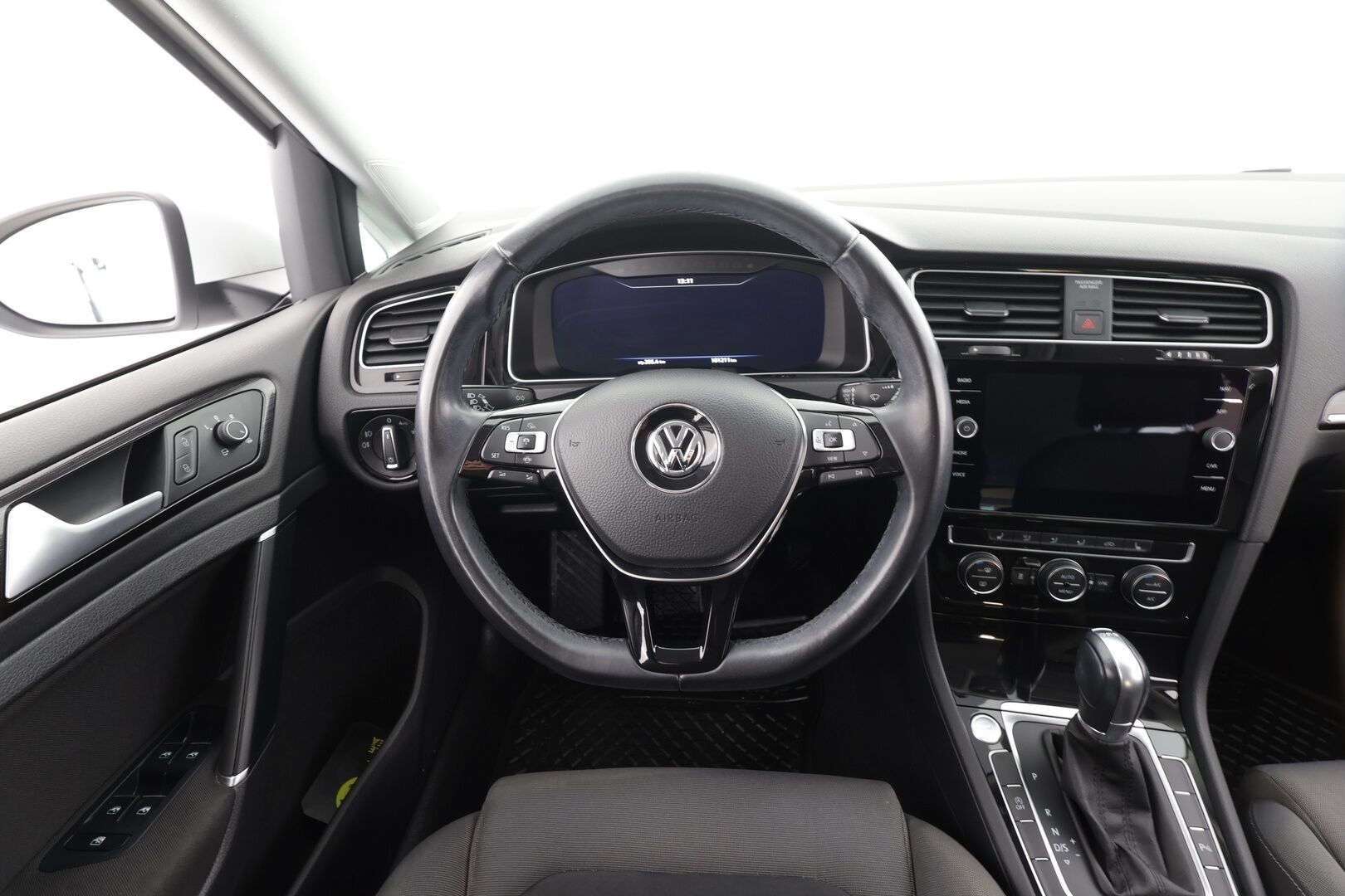Volkswagen Golf 2019 Highline 1,5 TSI EVO 96 kW (130 hv) BLUEMOTION DSG * ACC / Webasto / Koukku / LED / P.kamera / Keyless * - Merkkihuollettu / Suomi-auto / Kahdet Renkaat