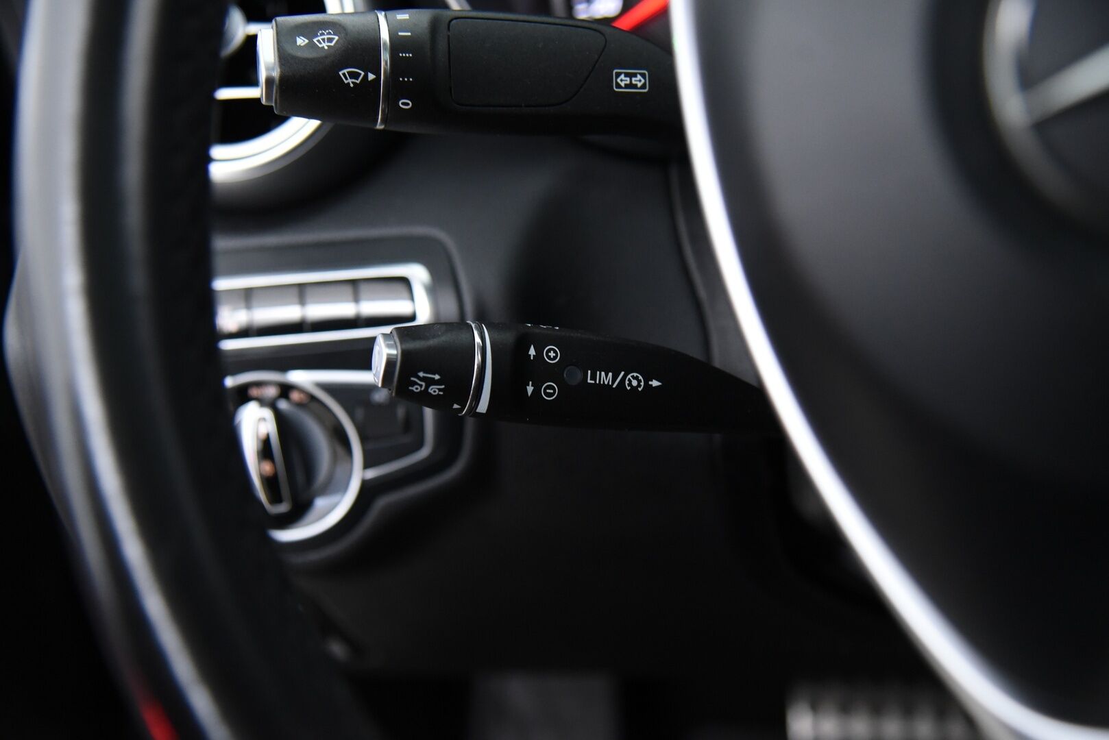 Mercedes-Benz C 2016 300 Coupé AMG / Distronic+ / DTR+Q / ILS-LED / Burmester / Panorama / P. Kamera / Sporttipenkit / Sähkökontti / - Huippuvarusteet! / Katveavustin / Putkisto / 2x renkaat & vanteet / Hyvät huollot! - HULLUT VÄLIPÄIVÄT KORKOTARJOUS 2,49%