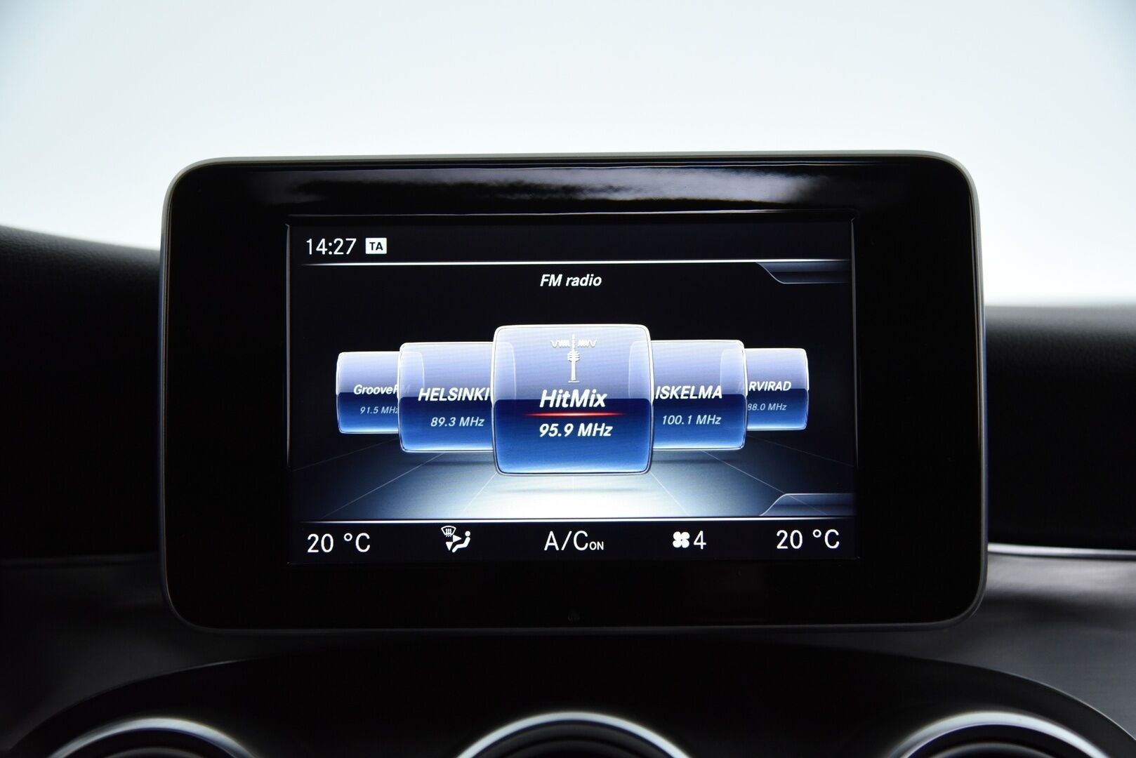 Mercedes-Benz C 2016 300 Coupé AMG / Distronic+ / DTR+Q / ILS-LED / Burmester / Panorama / P. Kamera / Sporttipenkit / Sähkökontti / - Huippuvarusteet! / Katveavustin / Putkisto / 2x renkaat & vanteet / Hyvät huollot! - HULLUT VÄLIPÄIVÄT KORKOTARJOUS 2,49%